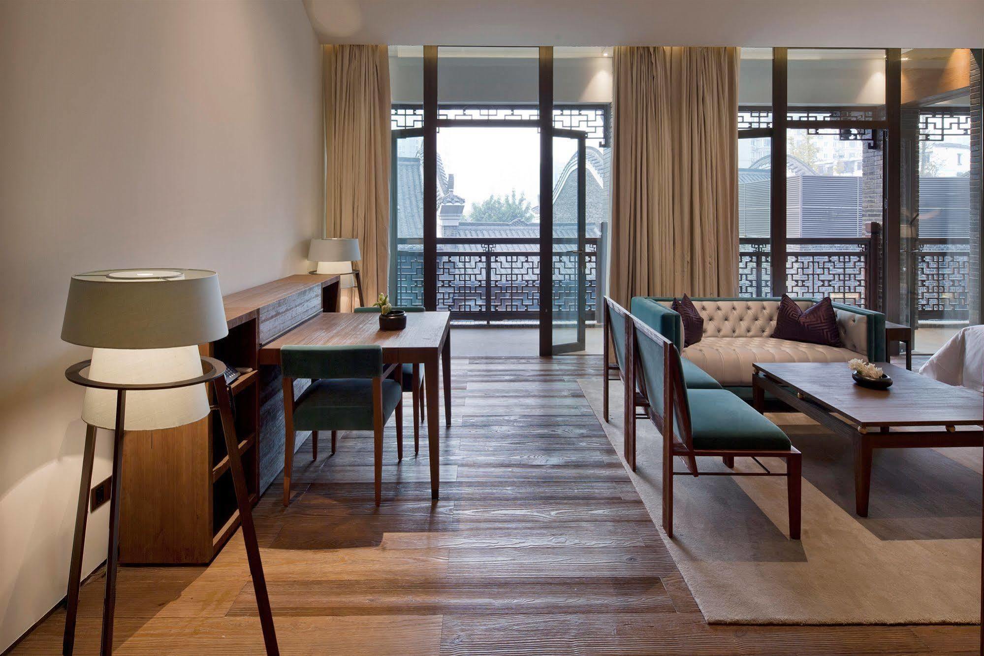 Guanyin Yiyuntai Hotel Chengdu Buitenkant foto